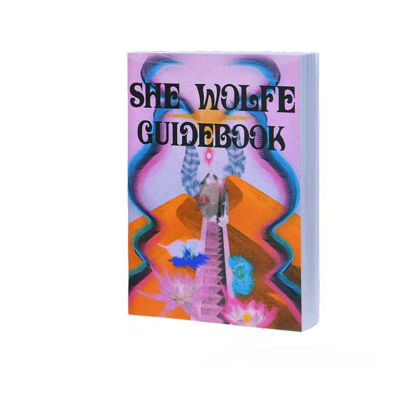 She Wolfe Tarot – Weibliches Tarotkarten-Deck mit Guidebook | Devany Wolfe