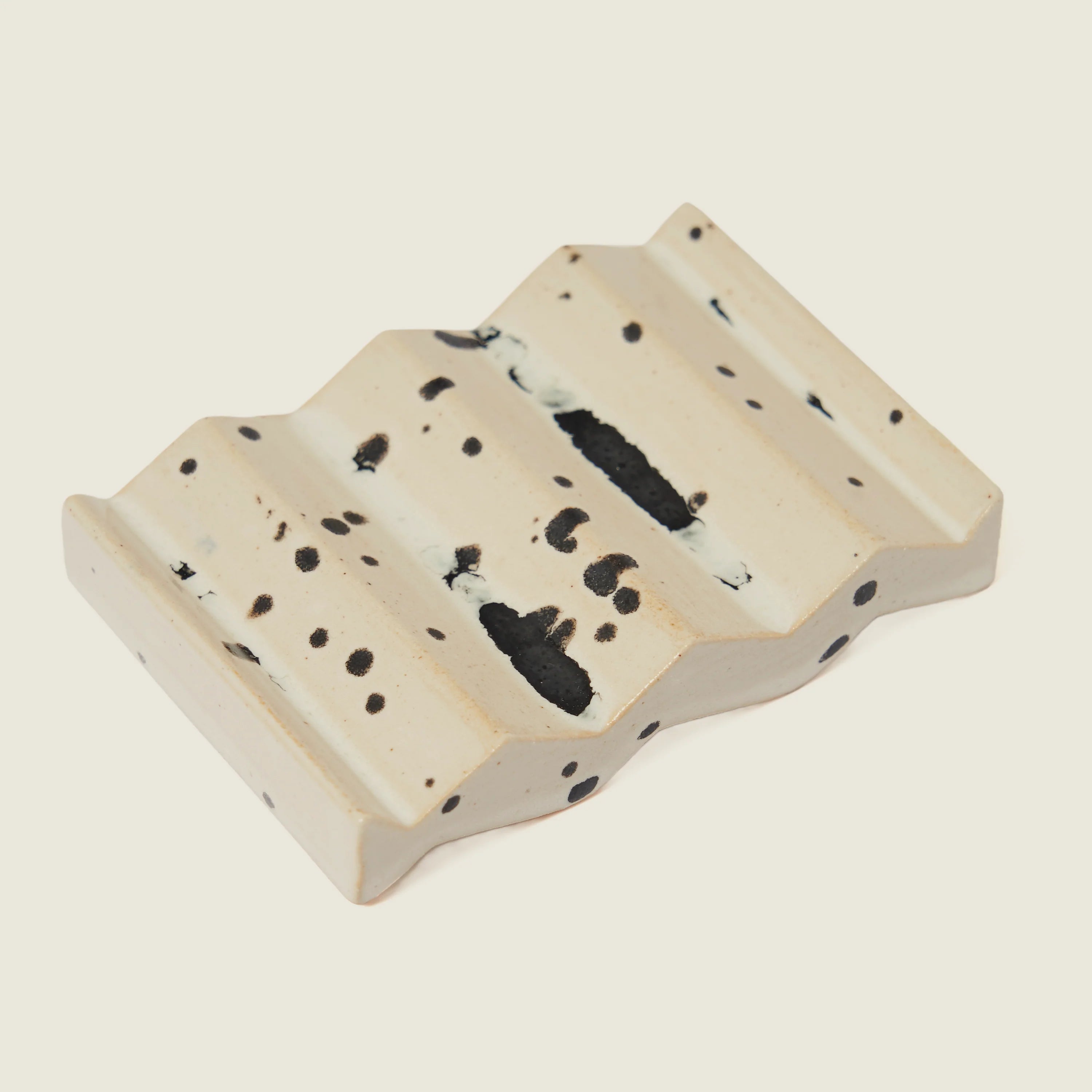 'Rocky M' Design Seifenablage, schwarz & weiss | OBA studios