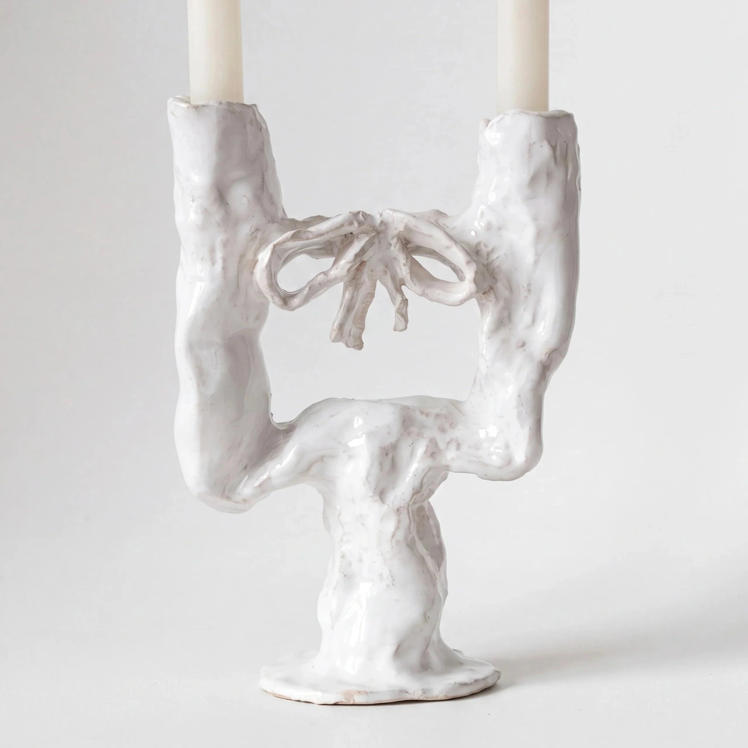 'One Bow' Kerzenhalter aus Keramik | Dascha Hooff