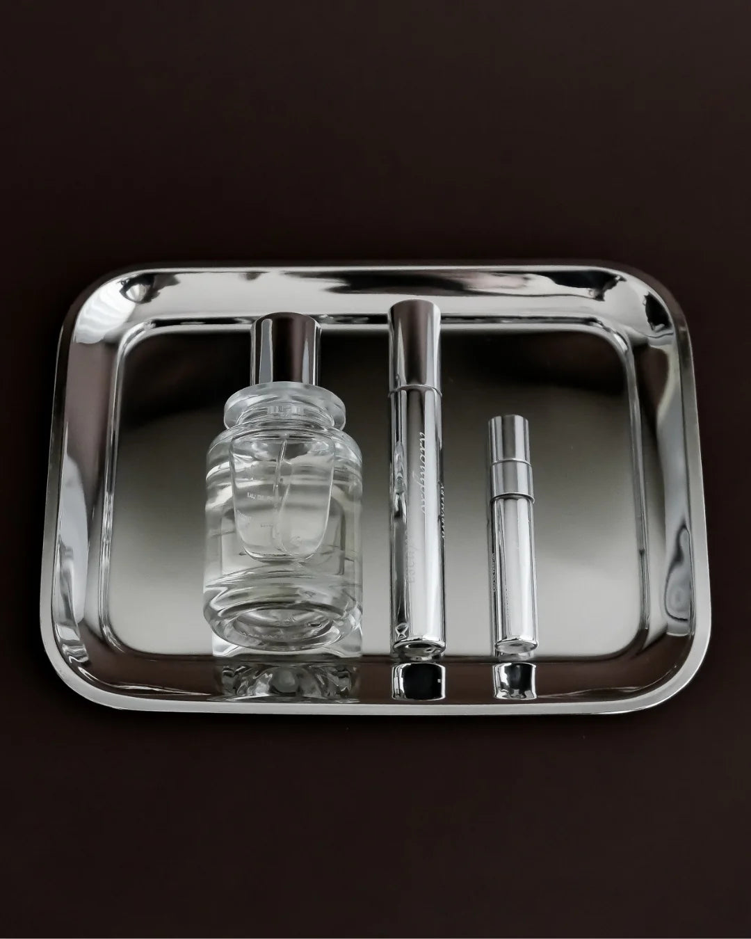 Escape The Ordinary by MaryMary - dieses molekulare Parfum adaptiert den einzigartigen natürlichen Duft Deines Körpers und kreiert so Dein ganz persönliches Parfum.