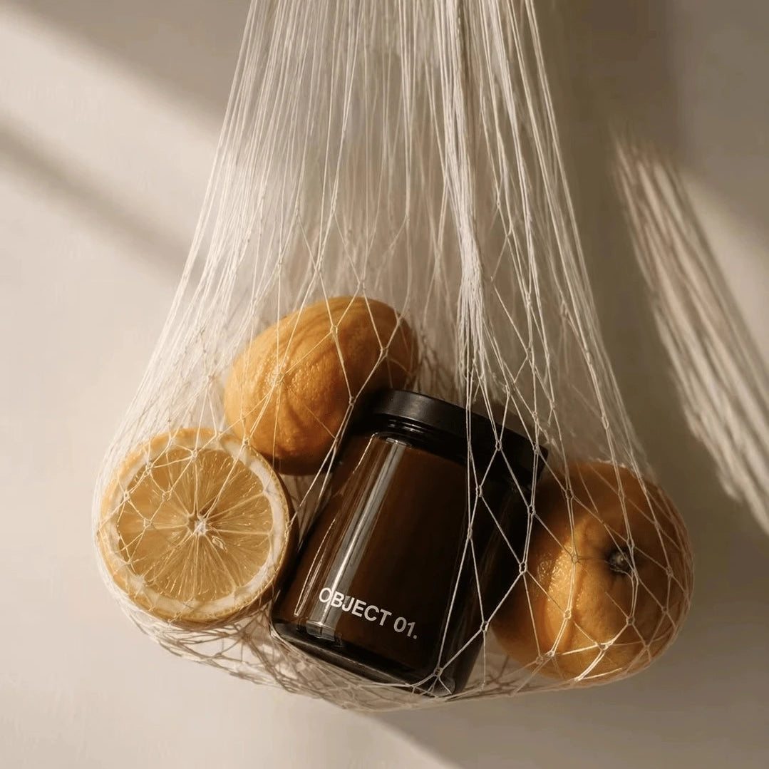 Kerze Object 01, Citrus & Ambre Duftkerze | Not What You Expect