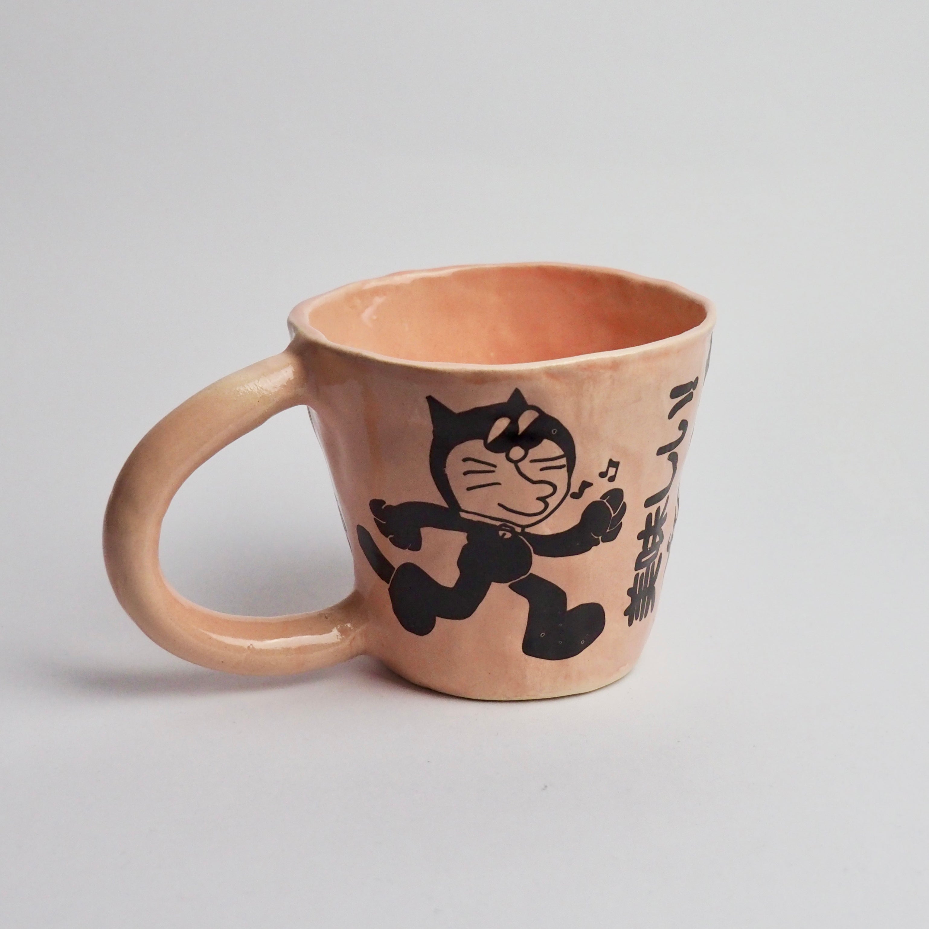 Limitierter Keramikbecher mit ikonischem Comic-Design – handgefertigt | Rapiditas Studio