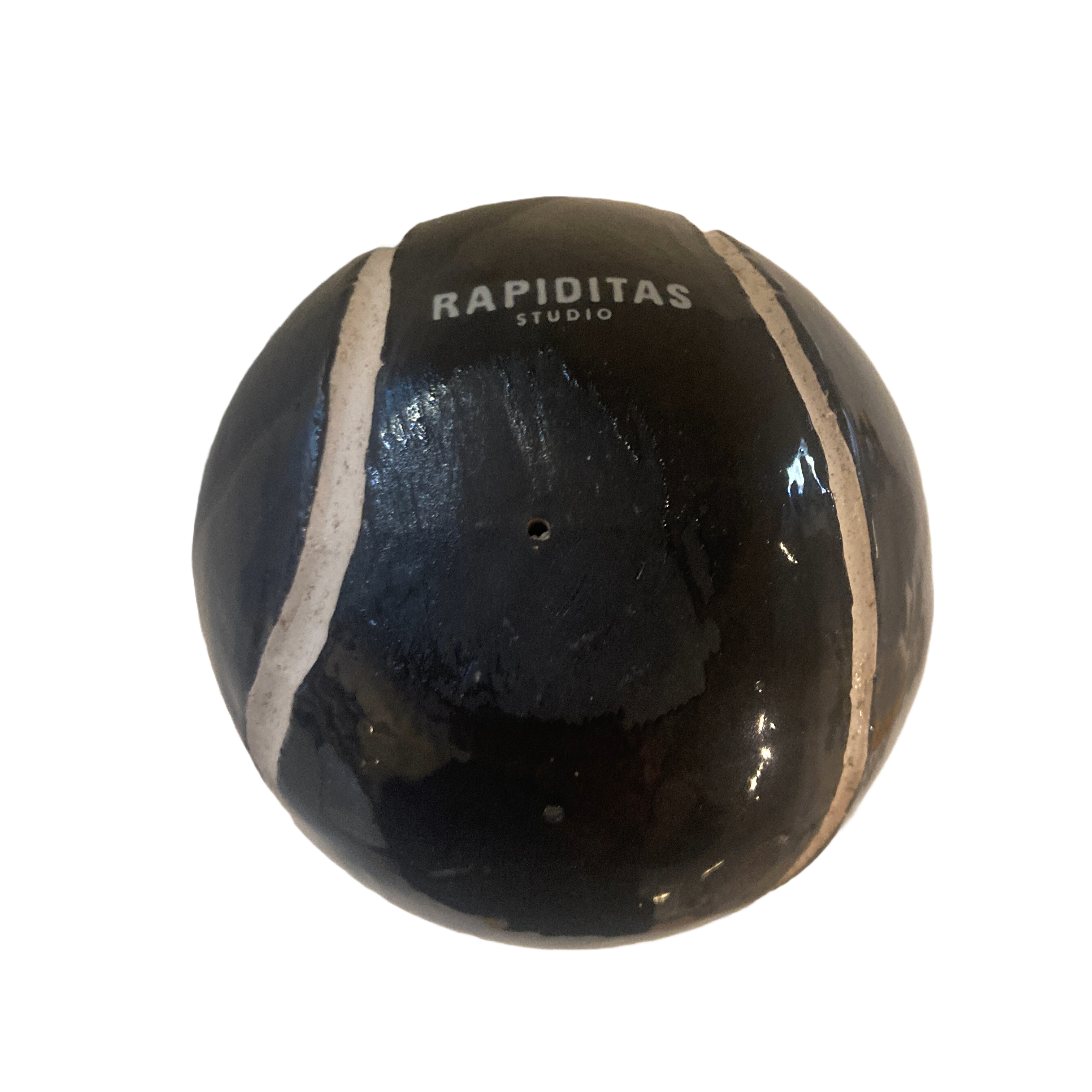 'Real Fakes' Tennisball aus Keramik, schwarz | Rapiditas Studio