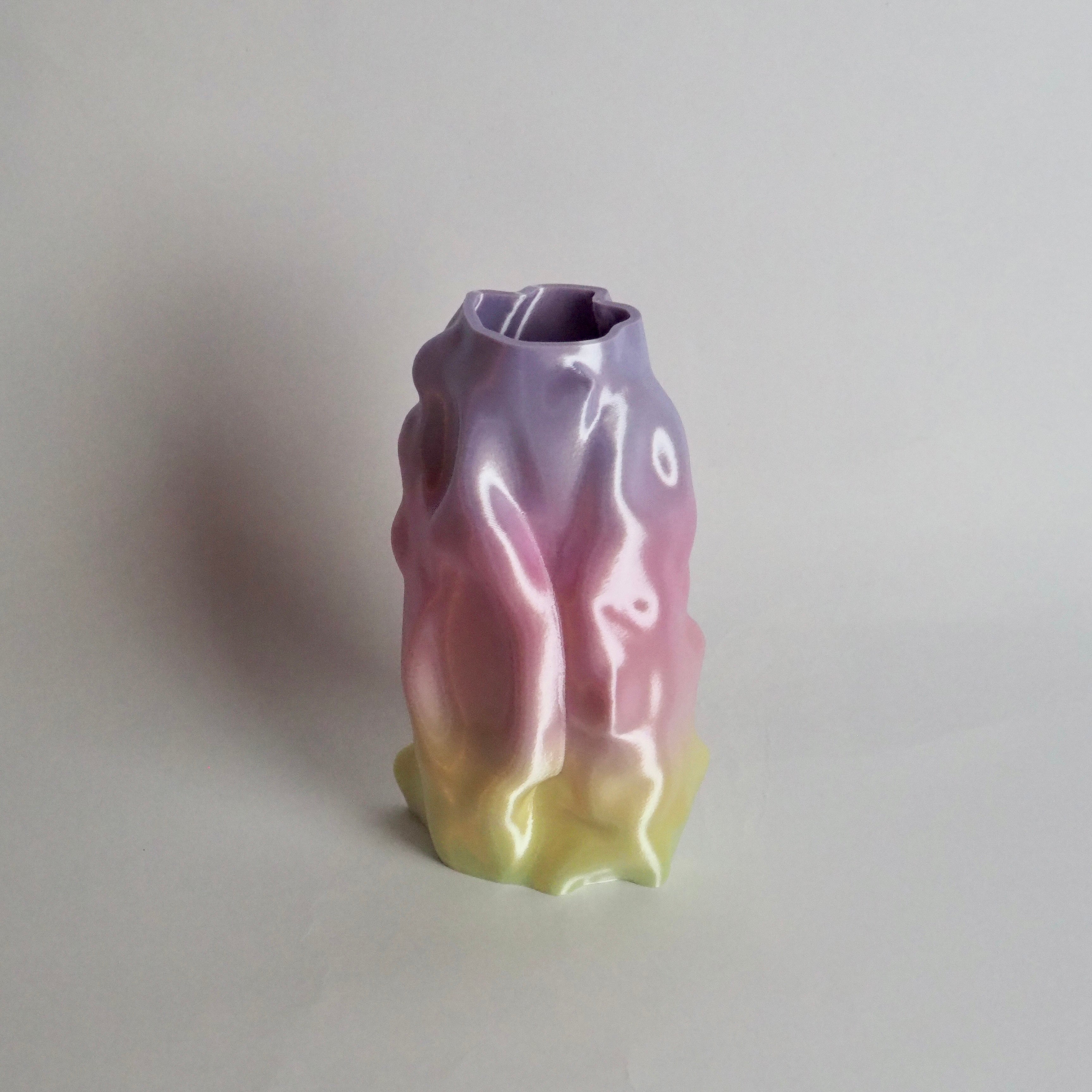 Limitierte 3D-Druck Vase – Organic Angel, klein, lila-rosa-gelb| Radical Softness