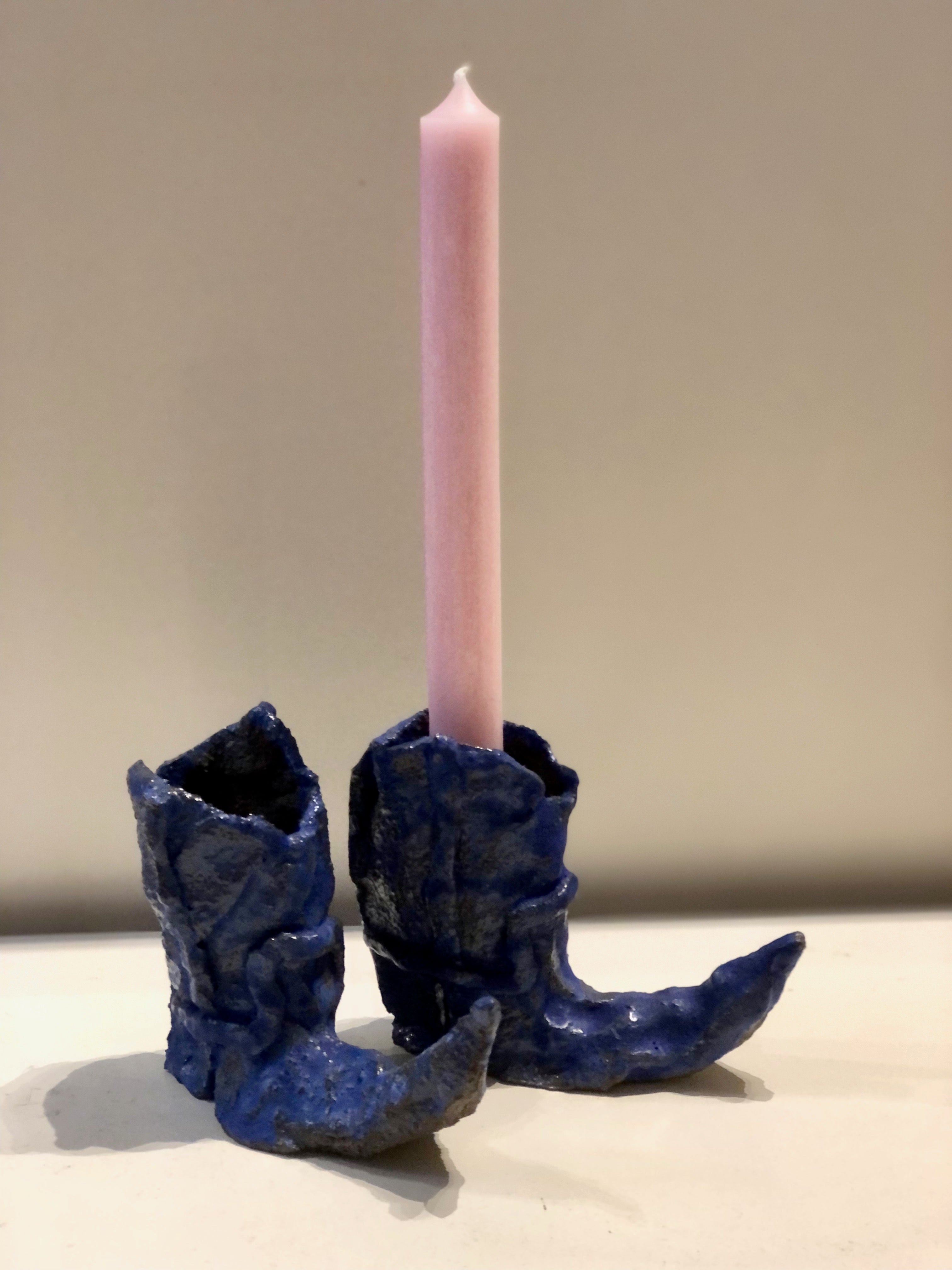 Hot Legs Keramik Kerzenständer in Cowboy Boots-Form, blau | Laura Welker