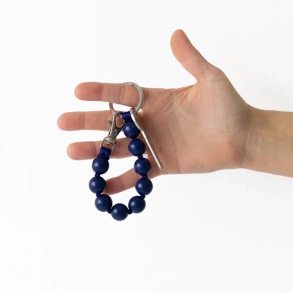 Schlüsselanhänger BIG mit dicken Holzperlen, kurz, Blueberry | Ina Seifert