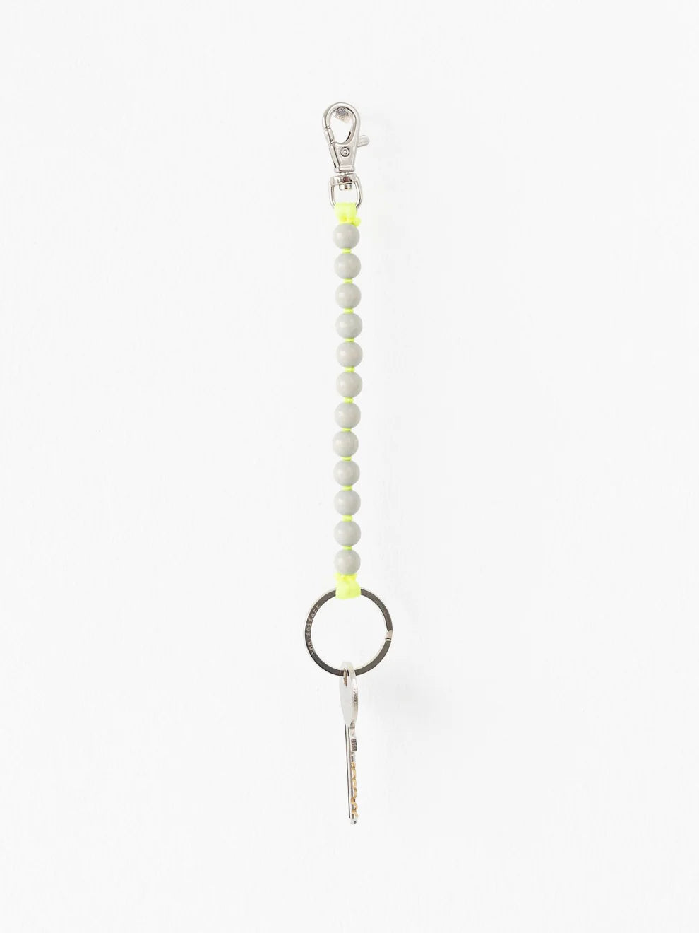 Schlüsselanhänger BIG mit dicken Holzperlen, kurz, Lichtgrau-Neongelb | Ina Seifert