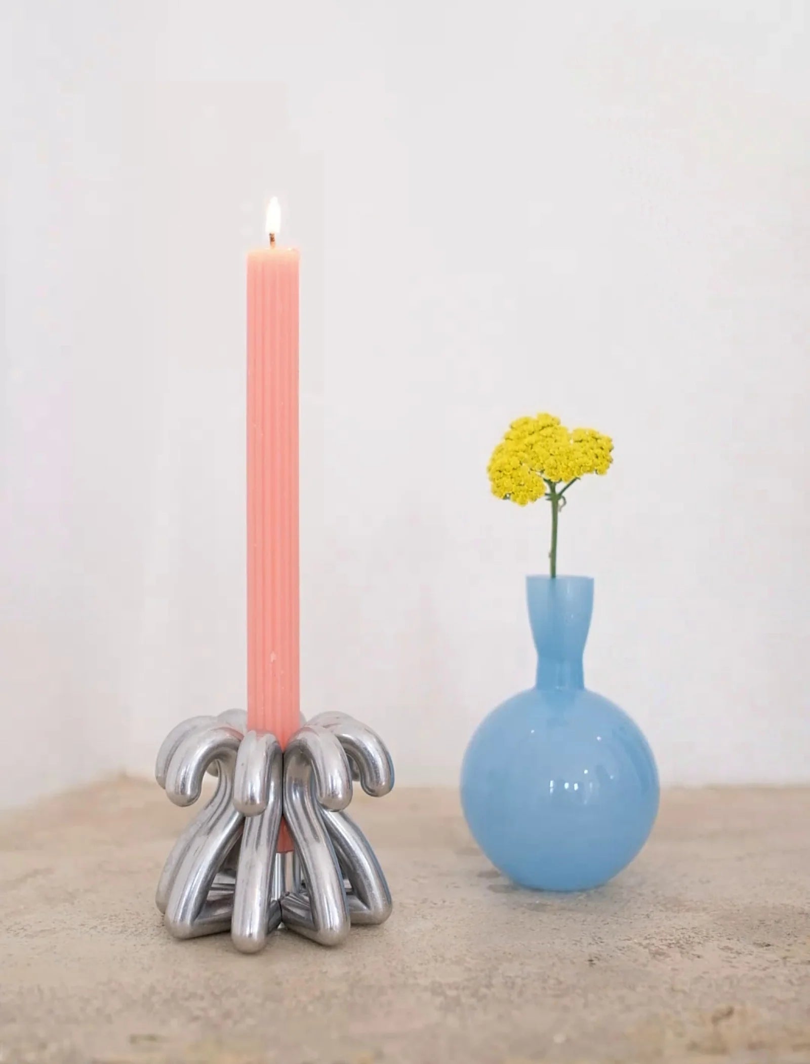 '2'- DIGIT TWO – Kerzenständer in Zahlenform