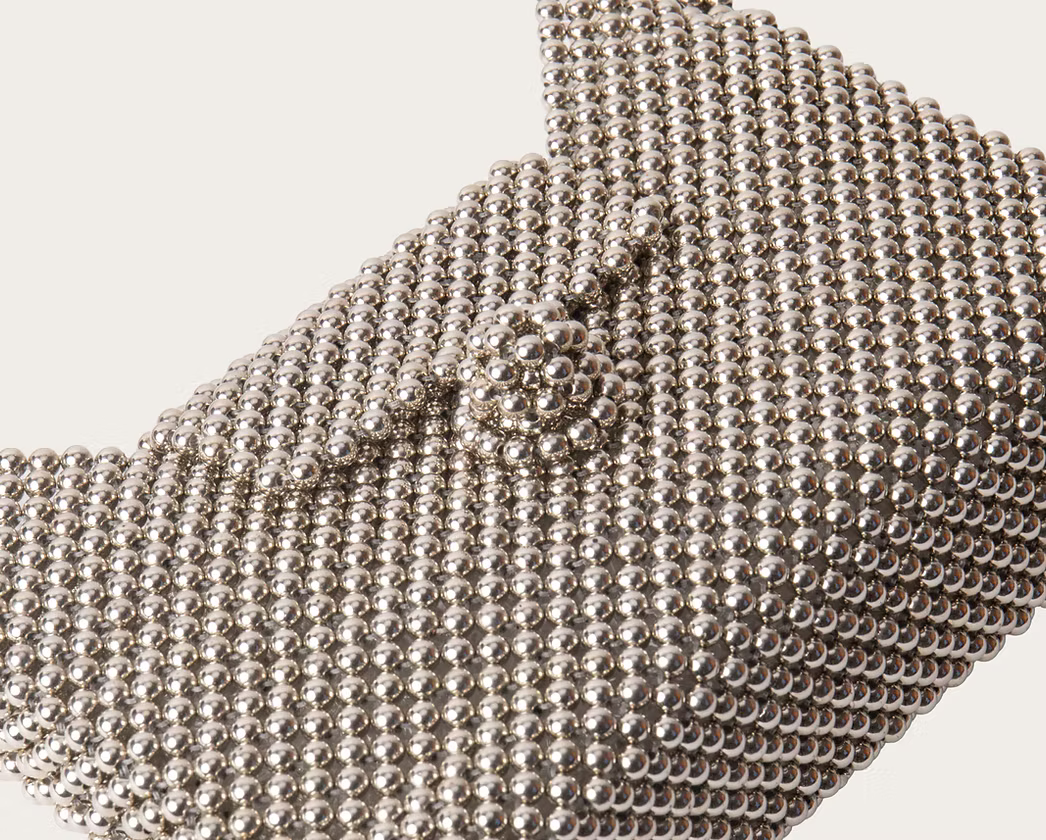 'Ekkula Disco', kleine Handtasche aus silbernen Perlen | Studio Ekkula