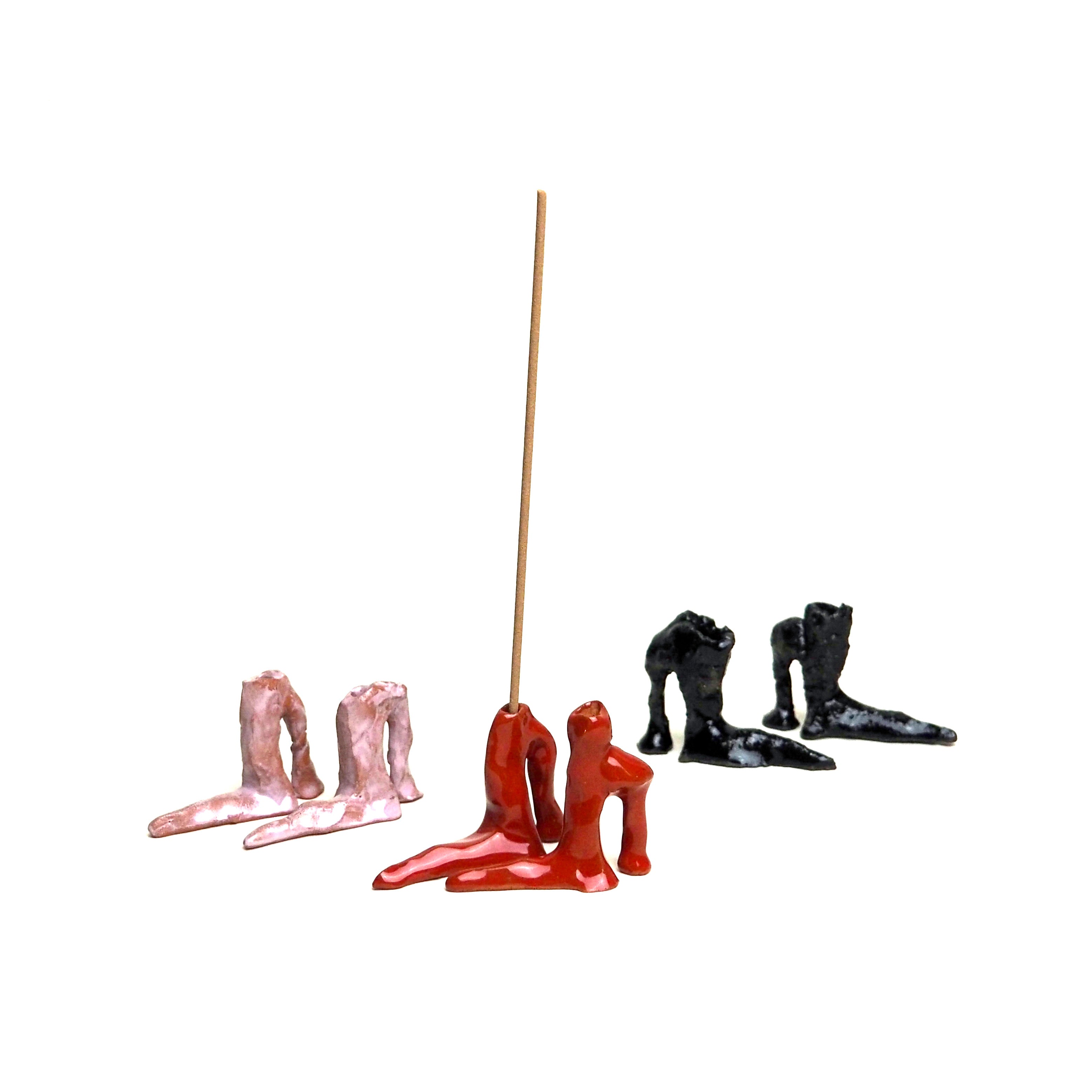 HOT LEGS Räucherstäbchenhalter, rot | Laura Welker