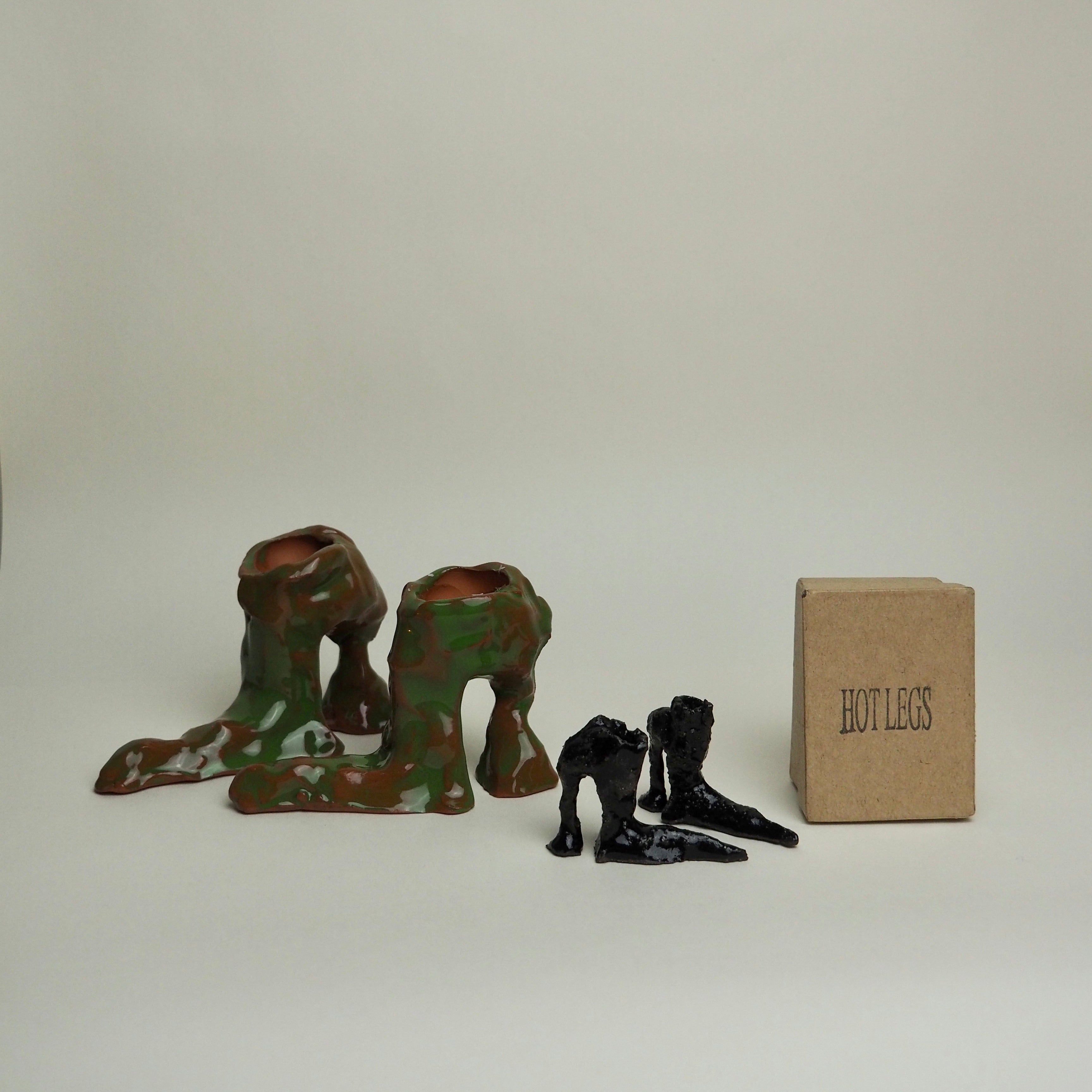 HOT LEGS Räucherstäbchenhalter, schwarz | Laura Welker