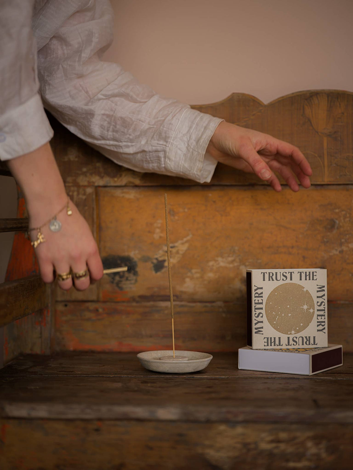 'Trust the Mystery' Streichhölzer, quadratisch | Archivist